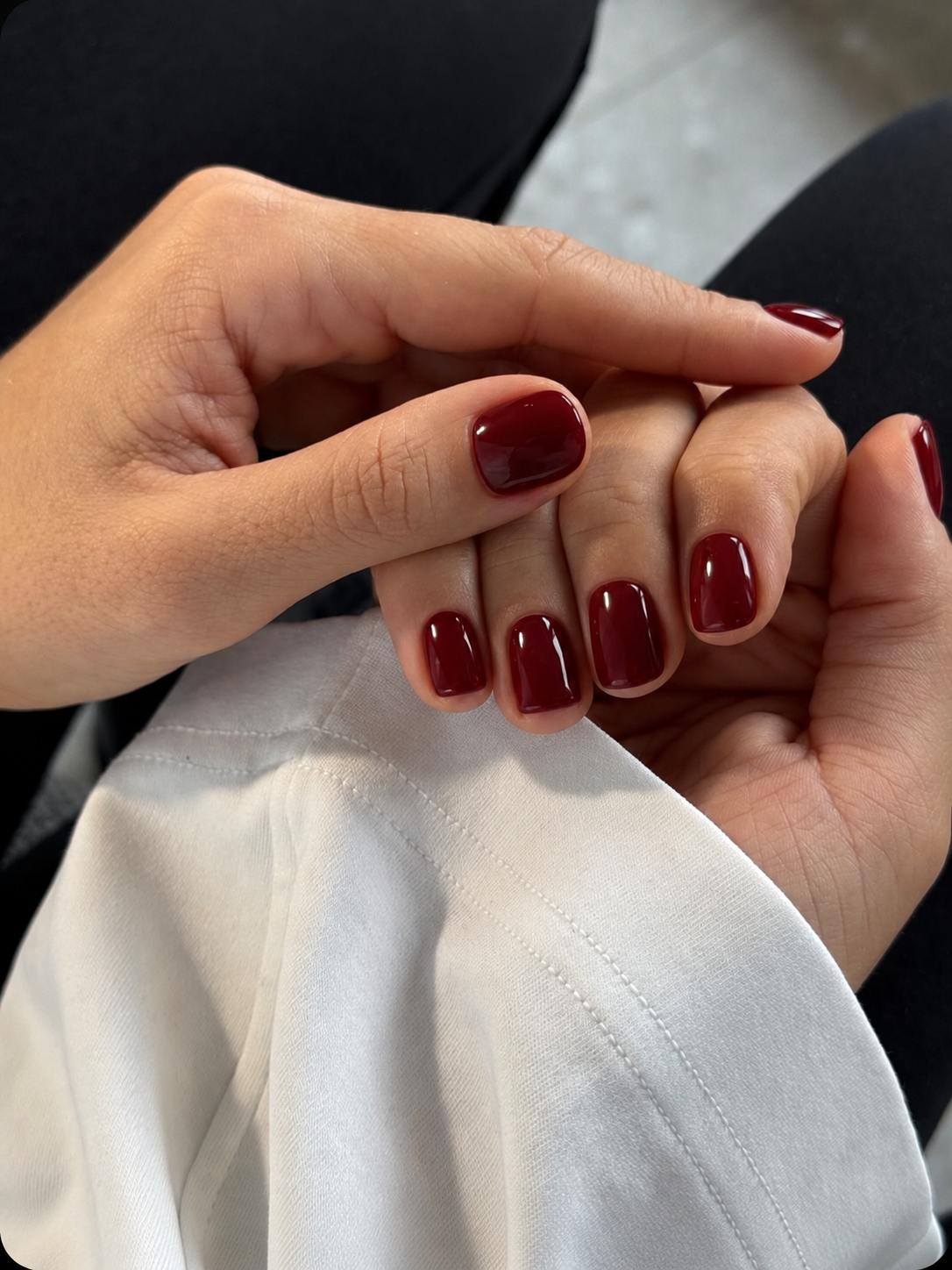 MARAN short cherry red press-on nails. A minimal, elegant everyday red manicure by MUSE Nails Atelier